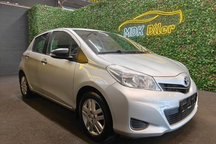 undefined Toyota Yaris fra 2011