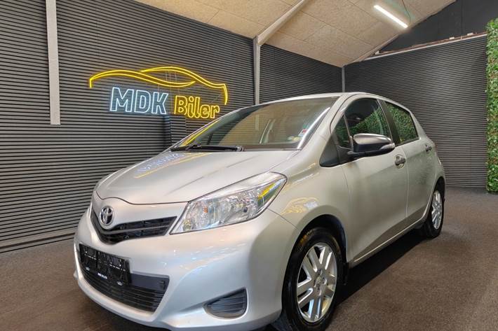 undefined Toyota Yaris fra 2011