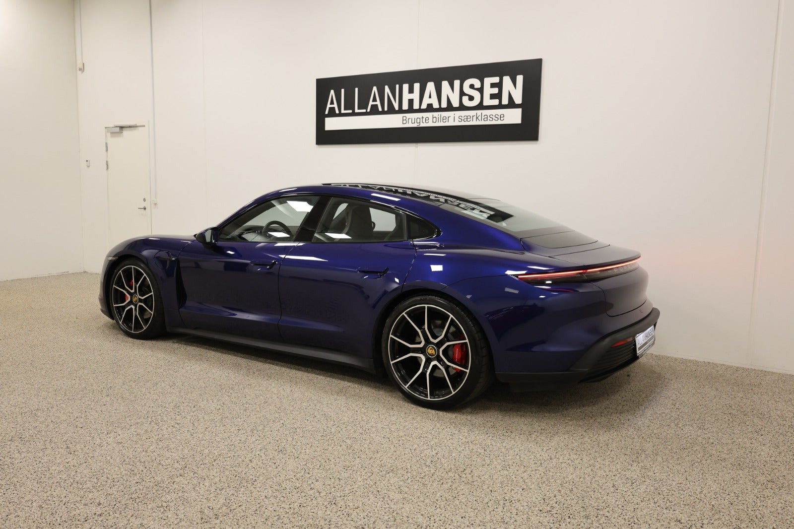 Blå Porsche Taycan 4S fra 2022