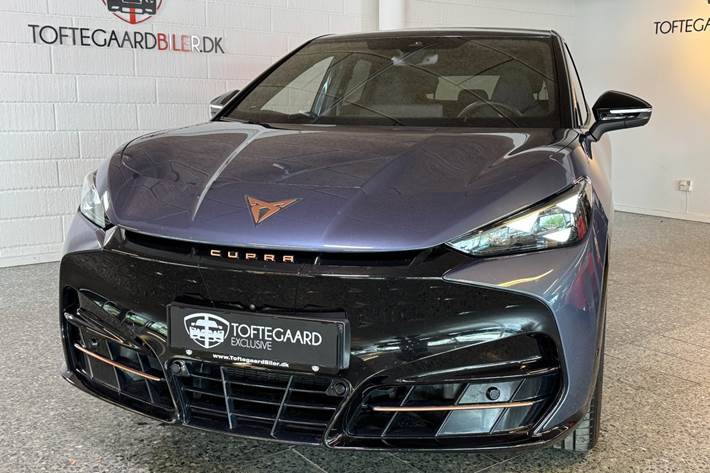 Blå Cupra Tavascan fra 2025