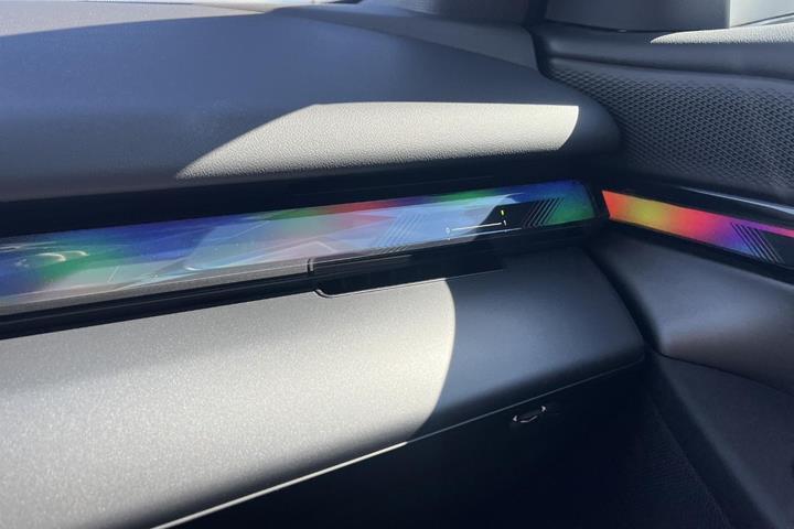 Hvid BMW i5 fra 2024