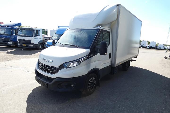 Hvid Iveco Daily fra 2022
