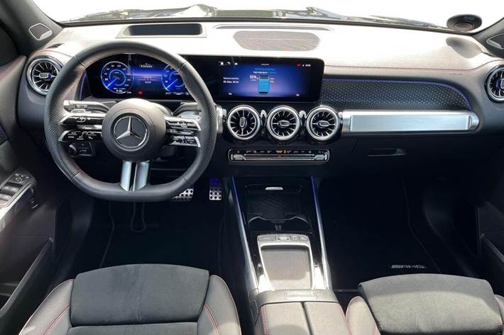 Sort Mercedes EQB250+ fra 2025