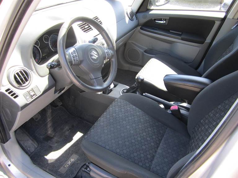Suzuki SX4 1,6 16V GLXtra 120HK 5d