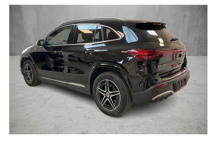 Sort Mercedes EQA 250+ fra 2024
