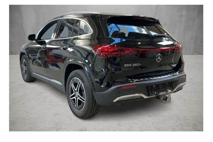 Sort Mercedes EQA 250+ fra 2024
