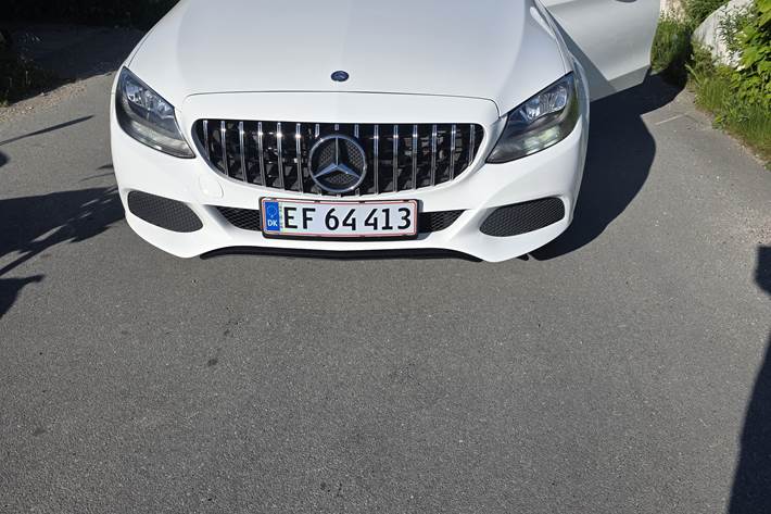 Hvid Mercedes C-Klasse fra 2014