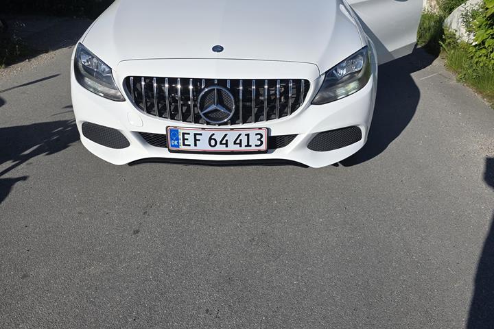 Hvid Mercedes C-Klasse fra 2014