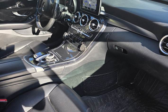 Hvid Mercedes C-Klasse fra 2014