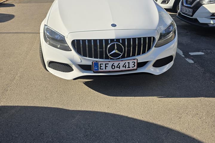Hvid Mercedes C-Klasse fra 2014
