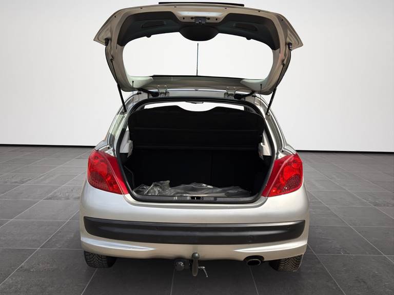 Peugeot 207 1,6 HDi 90 Comfort+