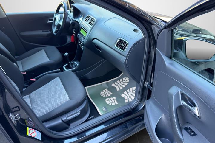 Sort VW Polo fra 2012