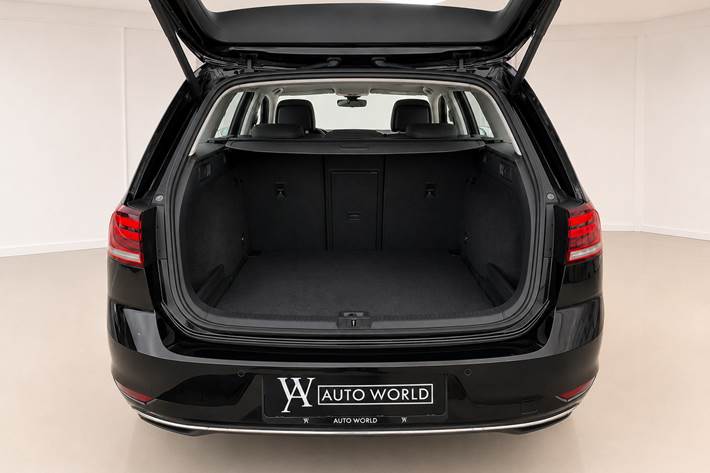 Sort VW Golf VII fra 2019
