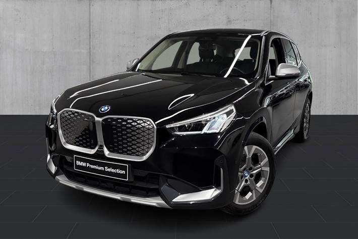 Sort BMW iX1 fra 2024