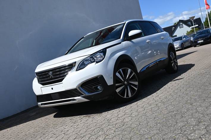 Hvid Peugeot 5008 fra 2017