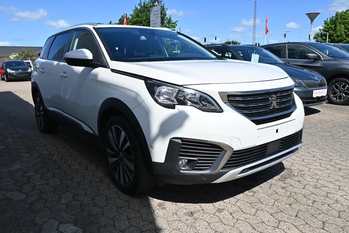 Hvid Peugeot 5008 fra 2017
