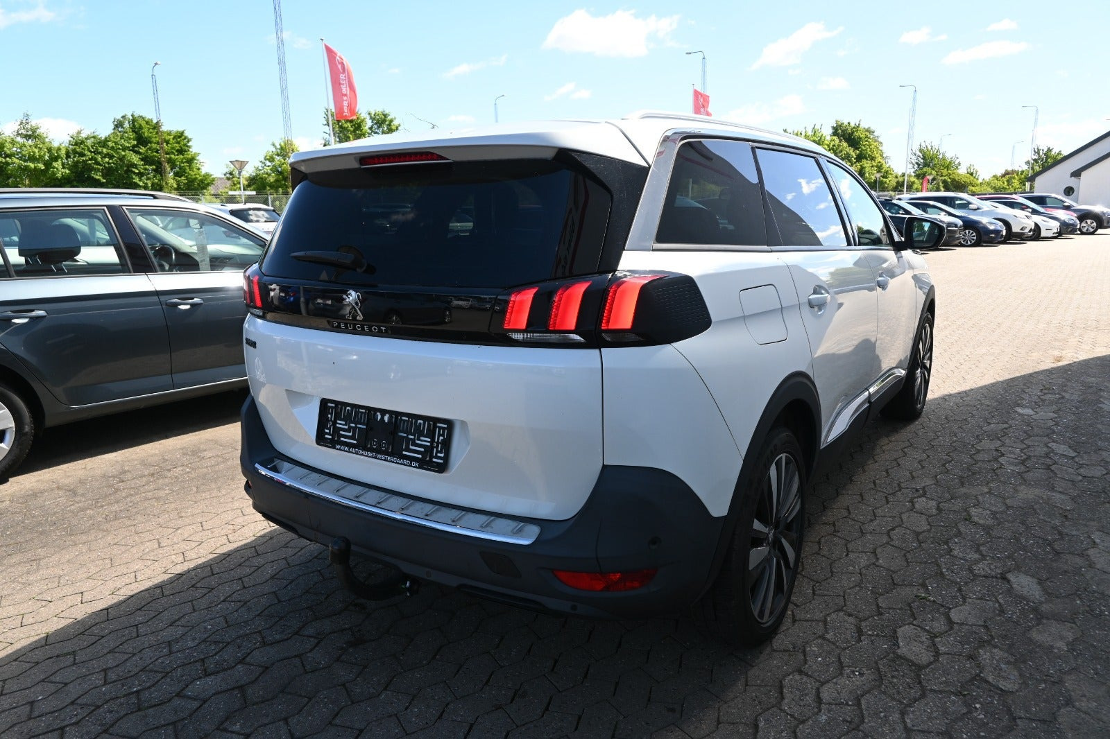 Hvid Peugeot 5008 fra 2017