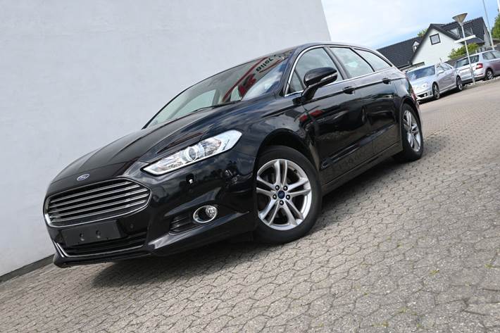 Sort Ford Mondeo fra 2018