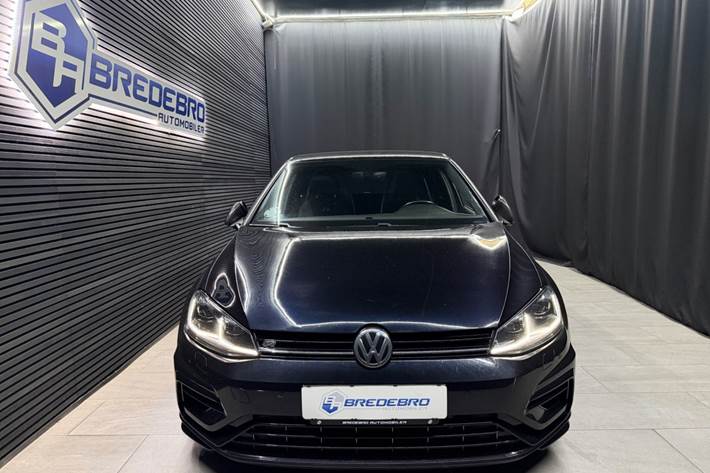 Sort VW Golf VII fra 2018