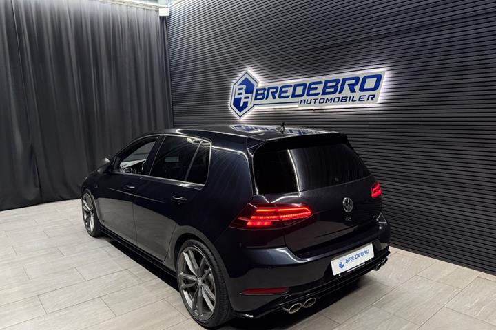 Sort VW Golf VII fra 2018