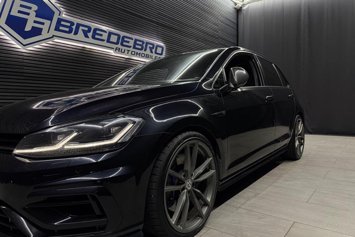 Sort VW Golf VII fra 2018