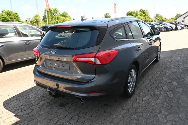 Grå Ford Focus fra 2019