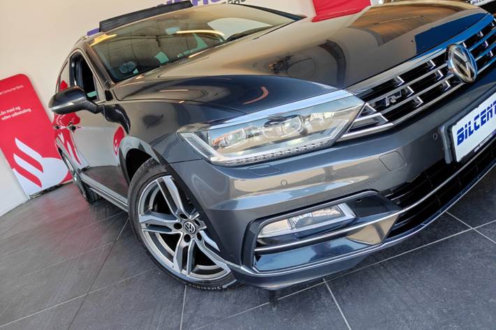 Grå VW Passat fra 2019