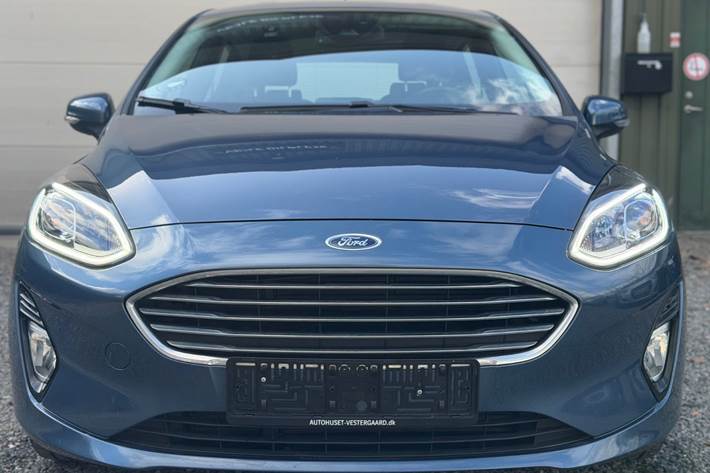 Blå Ford Fiesta fra 2021