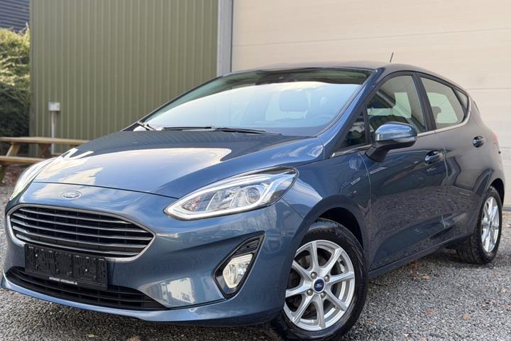 Blå Ford Fiesta fra 2021