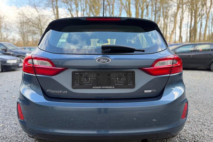 Blå Ford Fiesta fra 2021