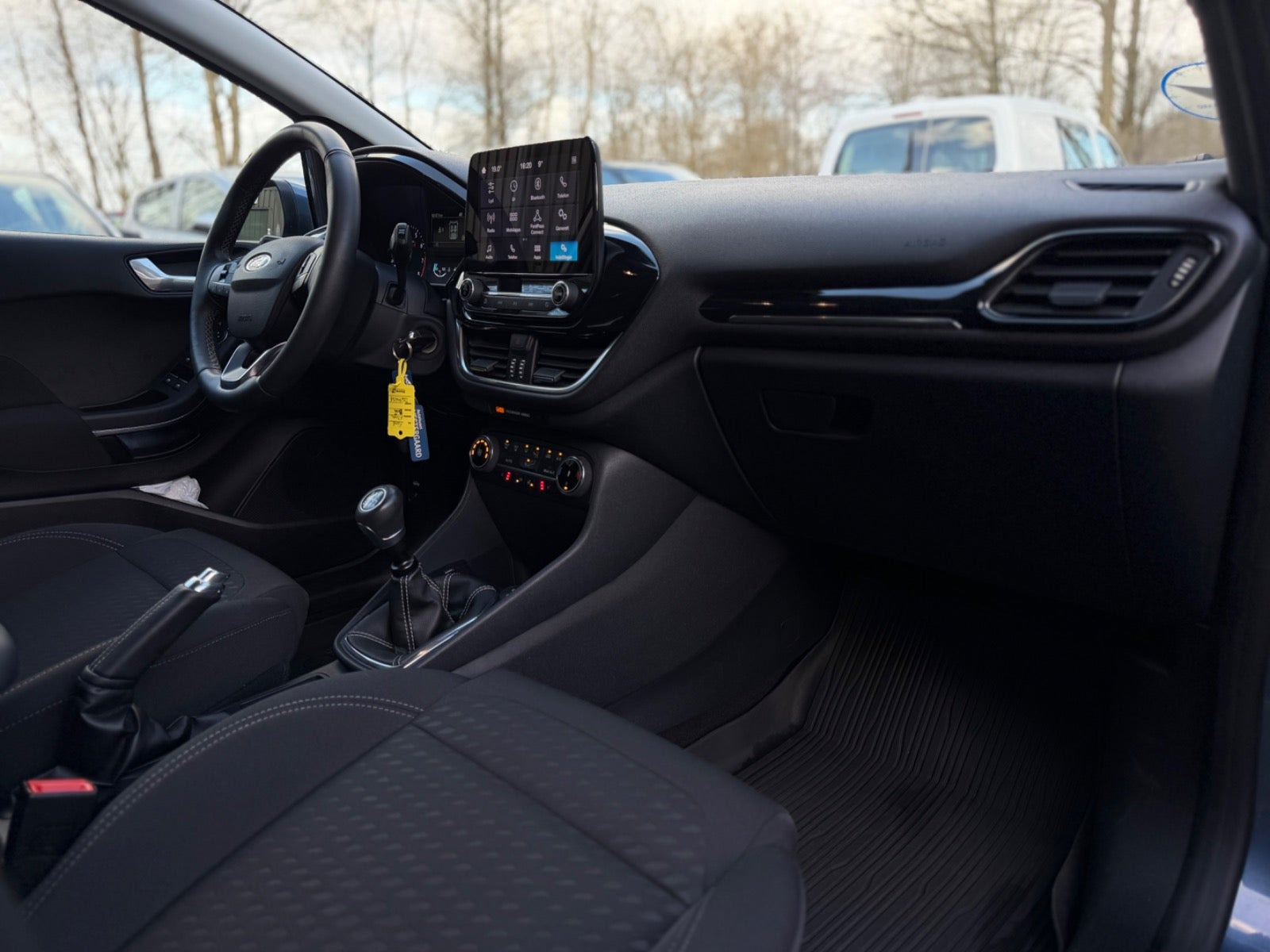 Blå Ford Fiesta fra 2021