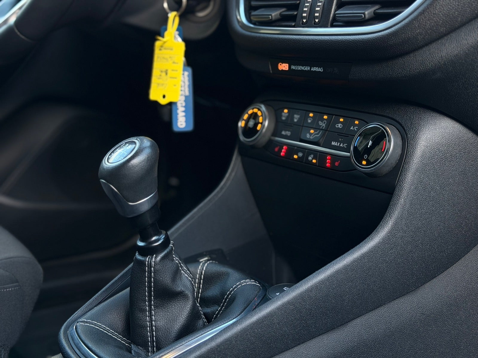 Blå Ford Fiesta fra 2021