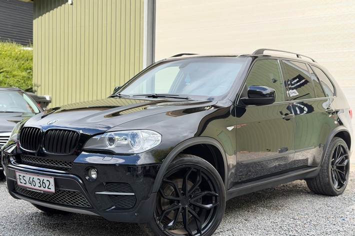 Sort BMW X5 fra 2011