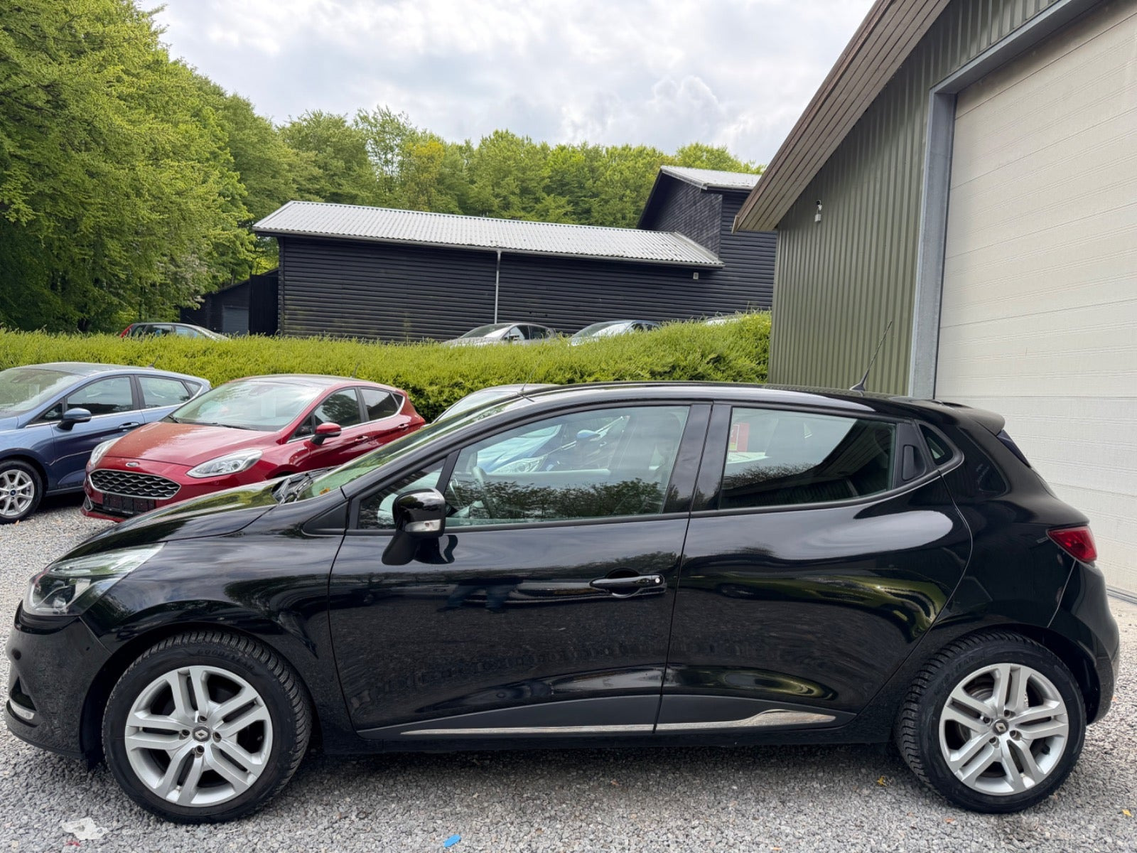 Sort Renault Clio IV fra 2019