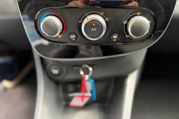Sort Renault Clio IV fra 2019