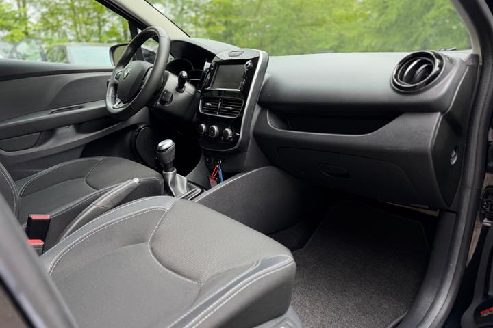 Sort Renault Clio IV fra 2019