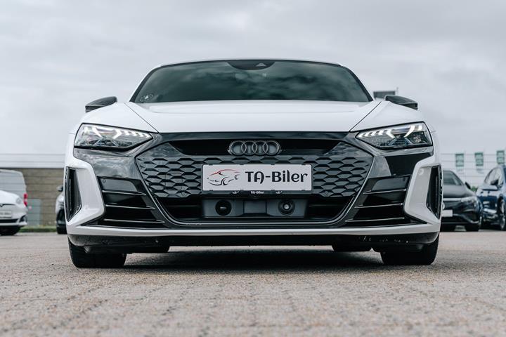 Hvid Audi RS e-tron GT fra 2022