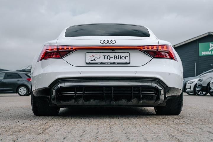 Hvid Audi RS e-tron GT fra 2022