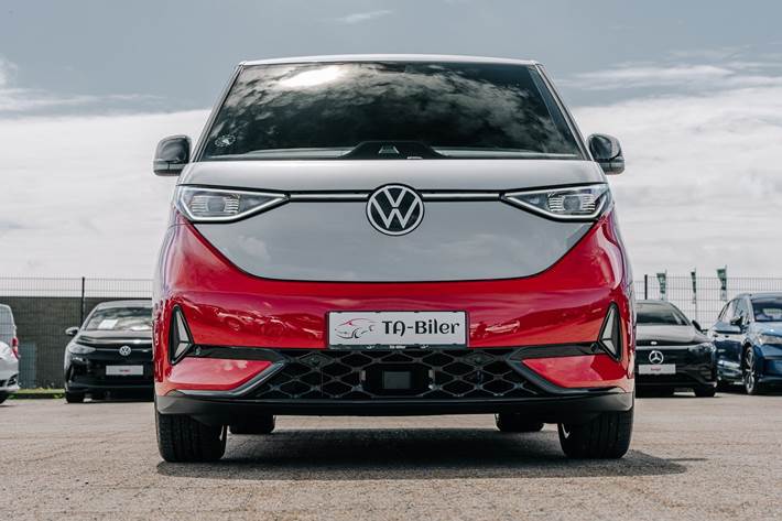 Rød VW ID.Buzz fra 2025