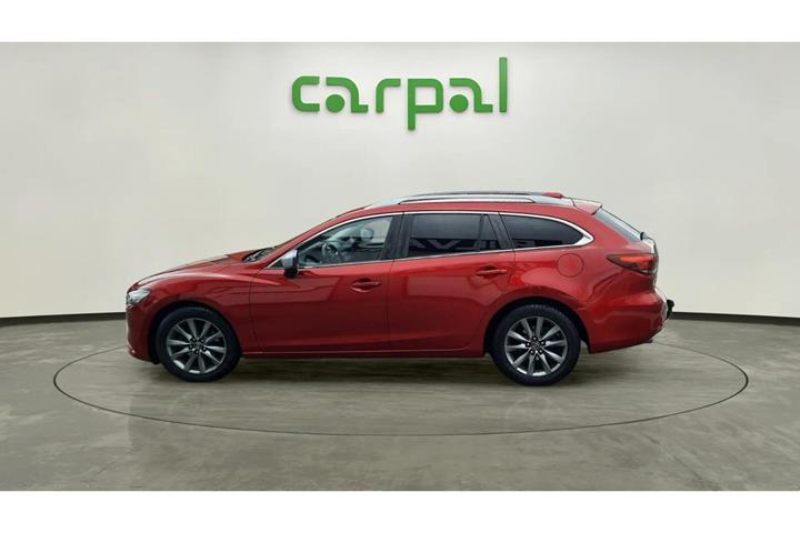 Grå Mazda 6 fra 2018