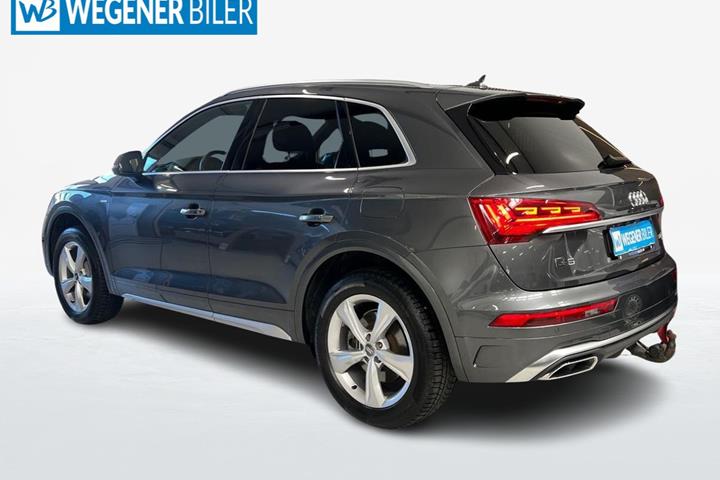 Grå Audi Q5 fra 2023