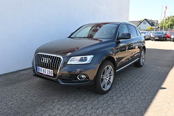 Grå Audi Q5 fra 2015