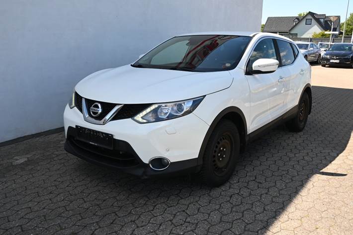 Hvid Nissan Qashqai fra 2014