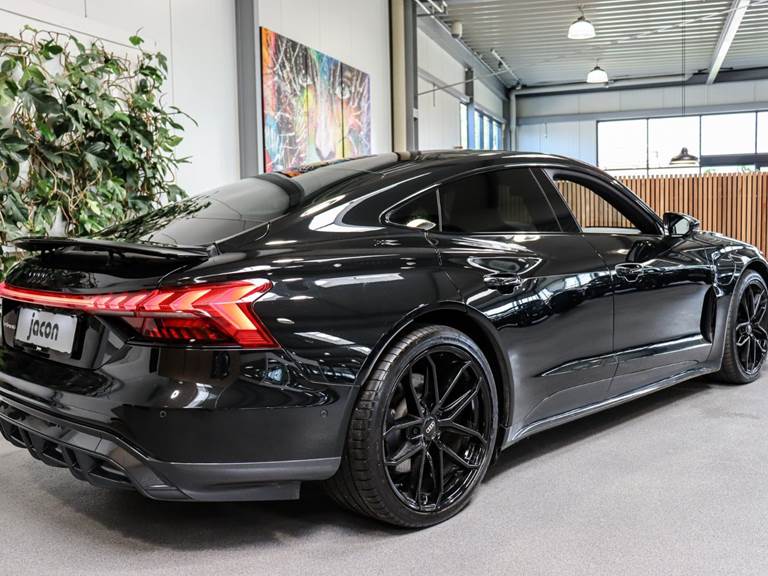 Audi e-tron GT quattro