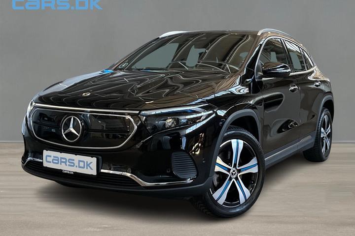 Sort Mercedes EQA 250 fra 2021 set udefra