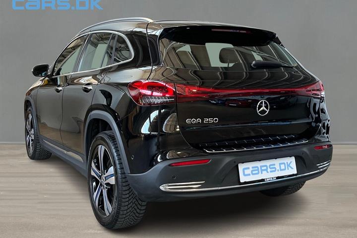 Sort Mercedes EQA 250 fra 2021