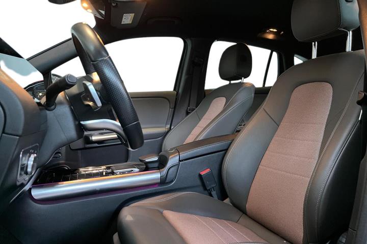 Sort Mercedes EQA 250 fra 2021