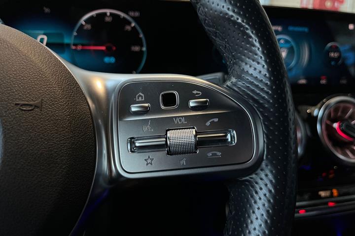 Sort Mercedes EQA 250 fra 2021