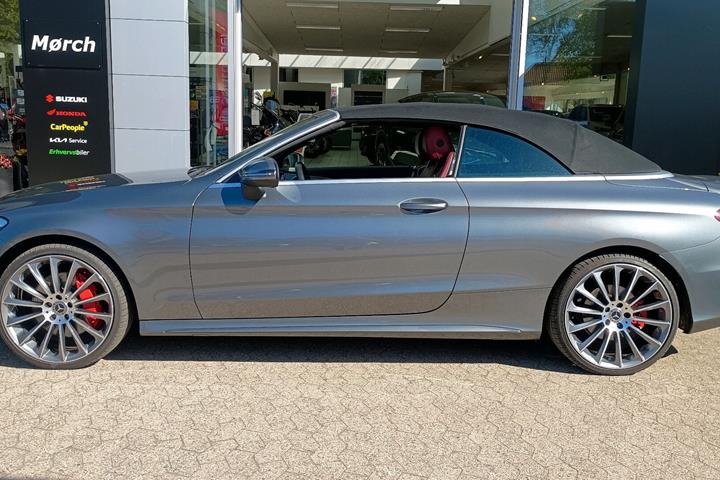 Grå Mercedes C250 fra 2017