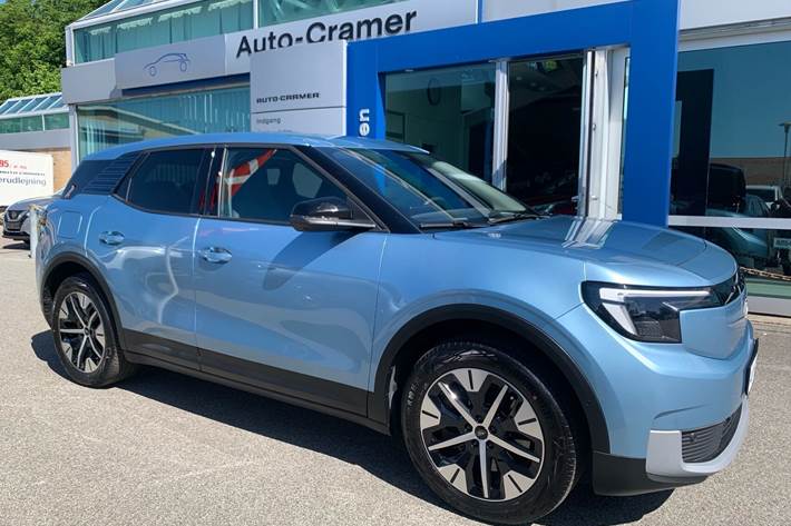 Blå Ford Explorer fra 2025